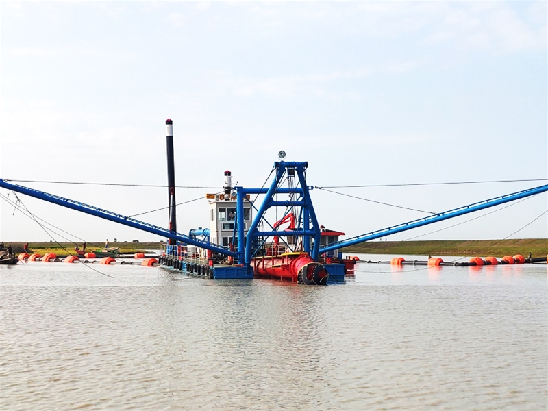 每小時500立方挖泥船