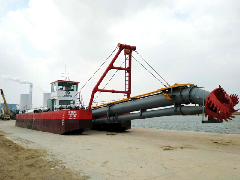 巨龍6寸絞吸式挖泥船